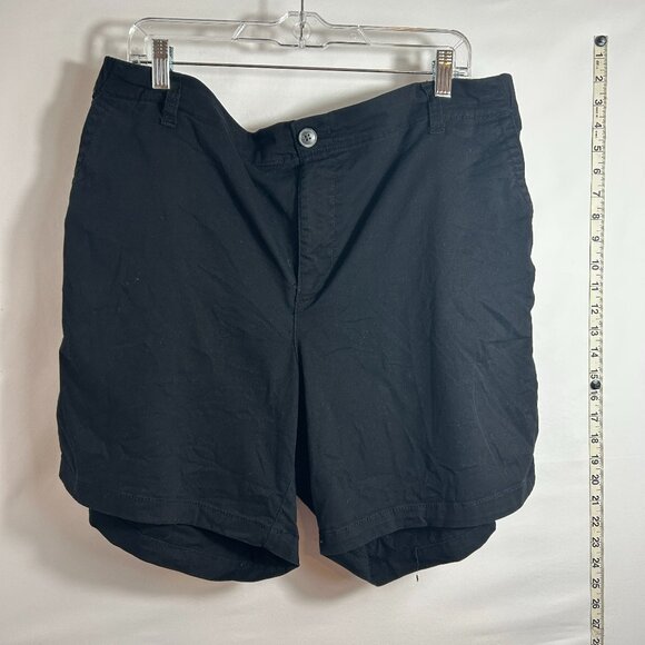 Old Navy Pants - Old Navy Everyday Easy Chino high-waisted black 5" inseam shorts XL